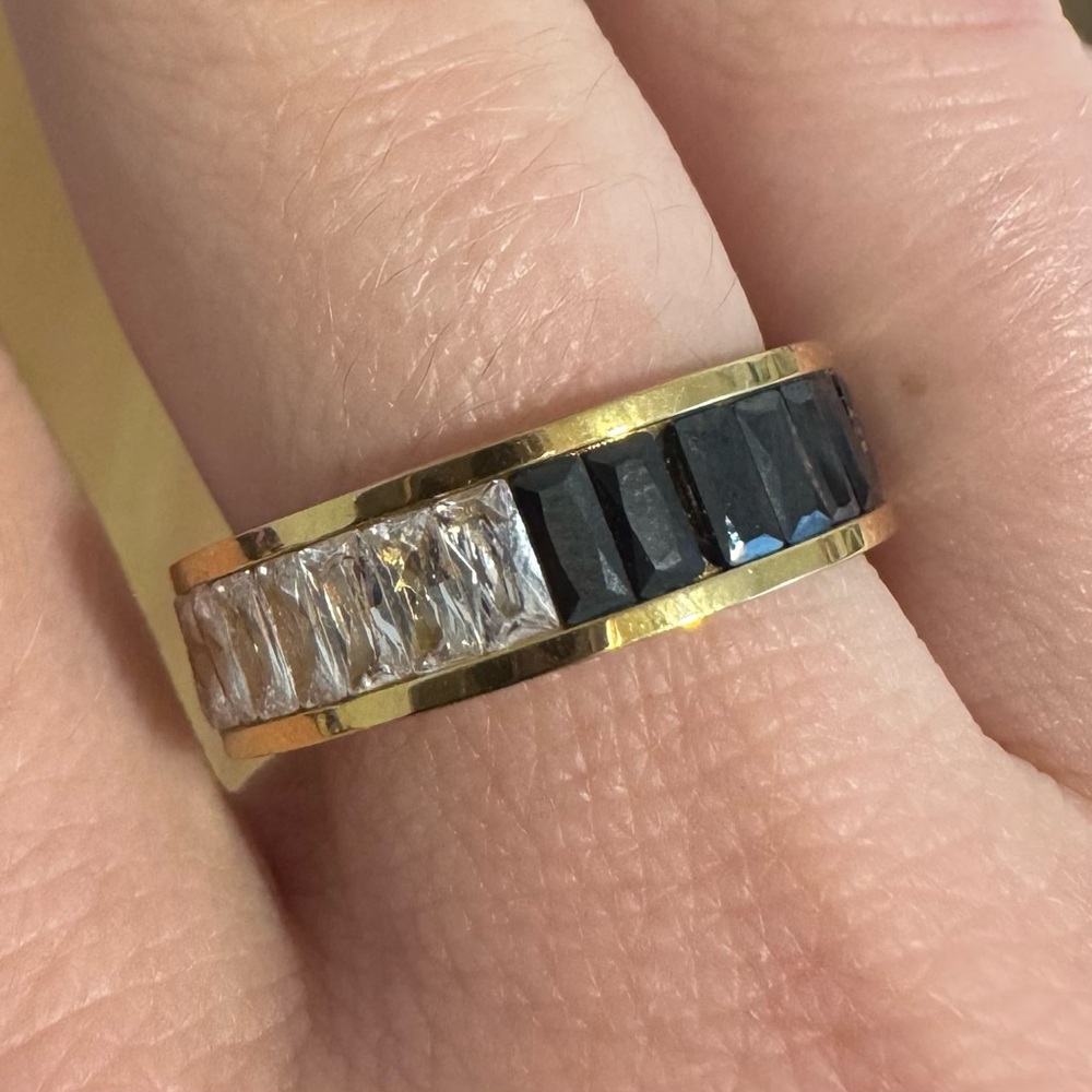 💥SOLD NWT Gold Ring